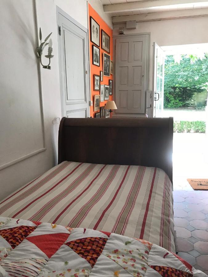 La Laiterie Du Logis Bed & Breakfast Chaniers Dış mekan fotoğraf